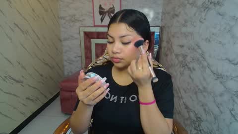Snapshot of mila_sweet_v chatting on January 10, 1:09 pm Mila online show from January 10, 1:09 pm