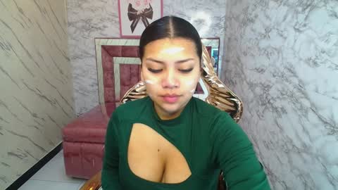 Snapshot of mila_sweet_v chatting on December 29, 1:06 pm Mila online show from December 29, 1:06 pm