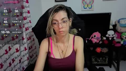 Snapshot of milacoxx8819 chatting on September 30, 12:38 am milacoxx8819 online show from September 30, 12:38 am