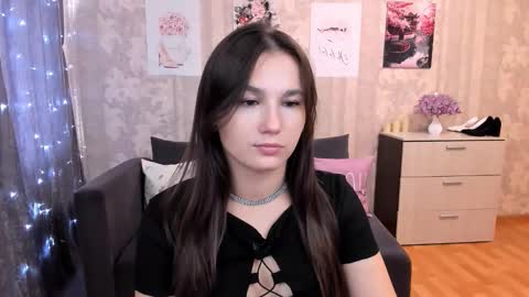 Snapshot of miladaisen chatting on September 24, 11:31 am MilaDaisen online show from September 24, 11:31 am
