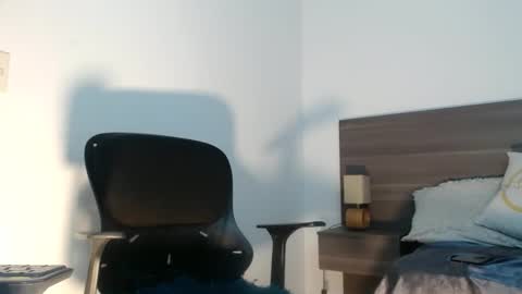 mila online show from March 27, 4:58 am