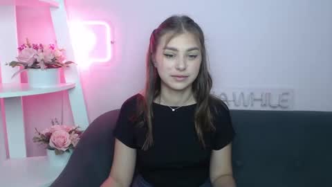 milanaangelas online show from March 3, 5:37 am