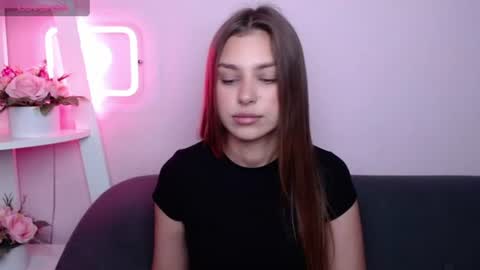milanaangelas online show from June 20, 5:00 am