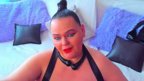 Lana online show from March 7, 7:52 am