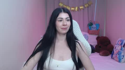 milasecretsss online show from April 14, 11:32 am