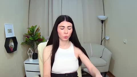 milasecretsss online show from March 7, 8:21 am