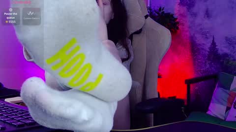 milastoyne online show from March 10, 8:18 am