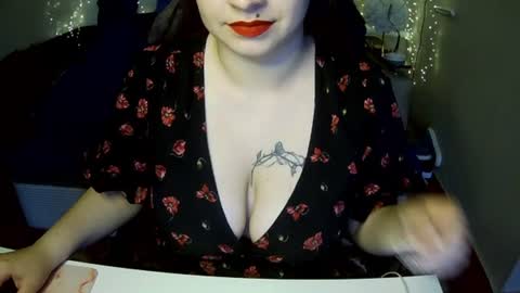 Milaxcute online show from July 12, 12:06 pm