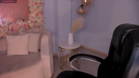 Snapshot of mileycruz_ chatting on March 8, 1:59 am Miley Cruz IG miley model23 online show from March 8, 1:59 am