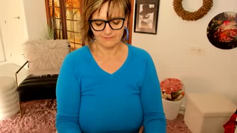 Snapshot of milfelladd69 chatting on March 12, 12:57 pm MilfElla online show from March 12, 12:57 pm