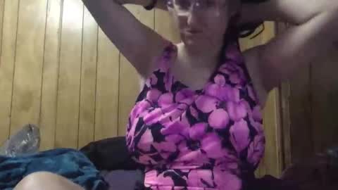 milfmichelle69 online show from May 21, 9:24 pm