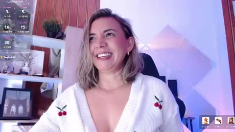 Sara  online show from July 18, 11:02 am