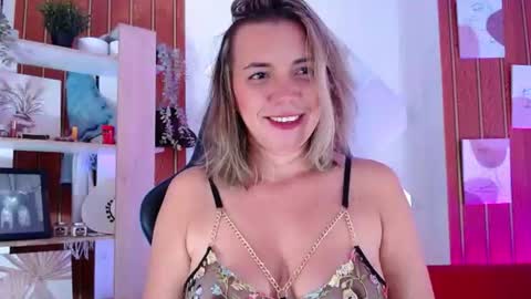Sara  online show from July 28, 12:48 pm