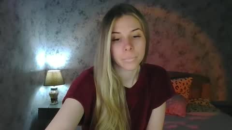 milissasii online show from March 23, 12:00 pm