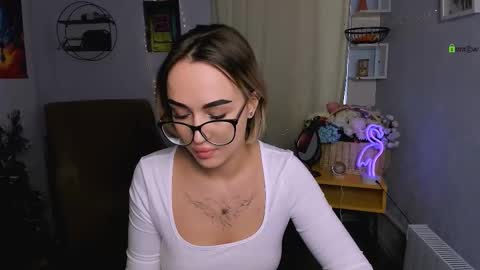 Mila online show from February 3, 6:51 am