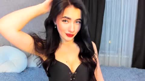 Snapshot of milla__moore chatting on October 18, 5:48 pm milla moore online show from October 18, 5:48 pm