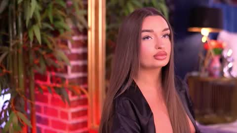 milla_serene online show from December 14, 7:14 am