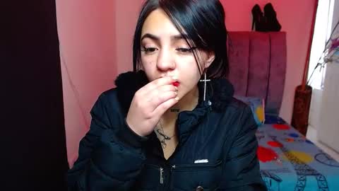Snapshot of millacounisslosexanal chatting on October 15, 2:41 pm Violeta online show from October 15, 2:41 pm