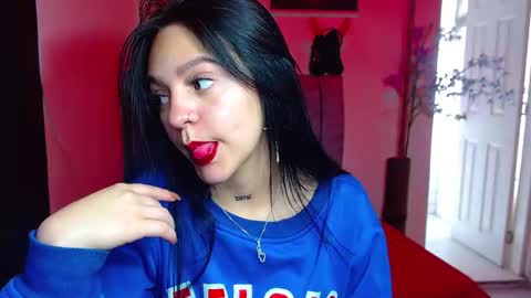 Snapshot of millacounisslosexanal chatting on September 8, 3:55 pm Violeta online show from September 8, 3:55 pm
