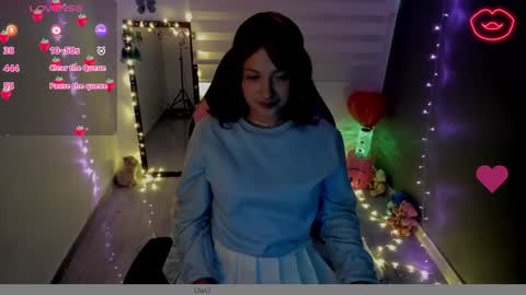 Snapshot of millandiux chatting on February 5, 10:12 pm millandiux online show from February 5, 10:12 pm
