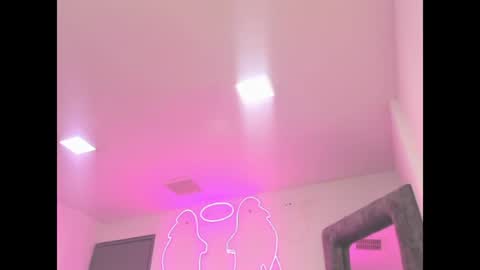 miller_silvana online show from July 23, 11:40 am