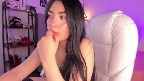 Snapshot of miller_vanessa_ chatting on September 12, 9:22 pm miller_vanessa_ online show from September 12, 9:22 pm