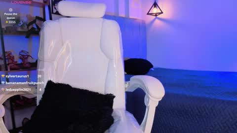 miller_vanessa_ online show from March 10, 9:52 pm