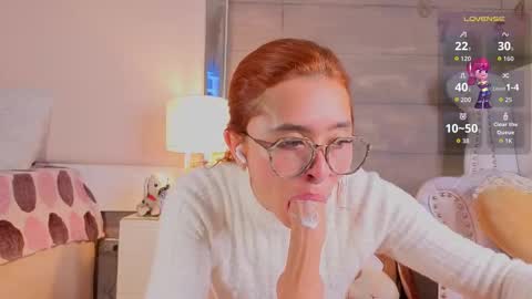Snapshot of milleyjones_ chatting on September 15, 8:49 pm milleyjones_ online show from September 15, 8:49 pm