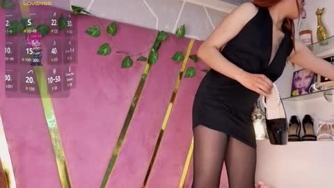 Snapshot of milleyjones_ chatting on October 12, 3:09 am milleyjones_ online show from October 12, 3:09 am