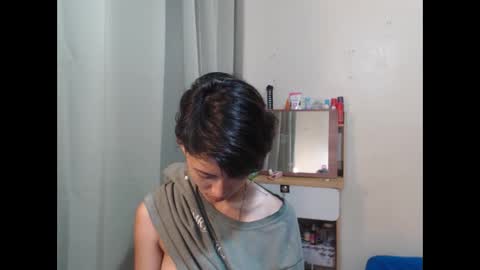 Im Milliedont forget to follow me online show from April 21, 1:42 am