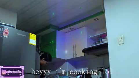         online show from September 30, 2:50 am