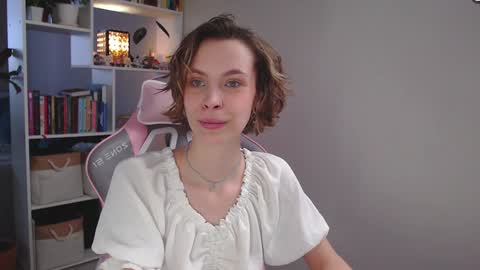 Snapshot of milly_ross23 chatting on January 18, 6:34 am Milly online show from January 18, 6:34 am