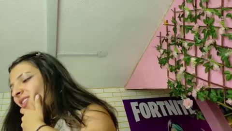 millybell303av online show from February 21, 5:13 pm