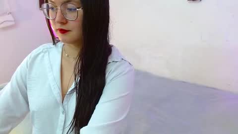 mily_baker online show from February 1, 11:36 pm