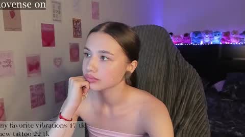Emily online show from June 24, 7:35 pm