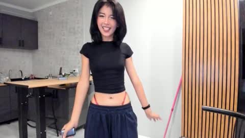 Snapshot of mimicherryy chatting on September 16, 3:25 am Kiko online show from September 16, 3:25 am