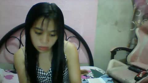 Snapshot of mimiyolove chatting on February 4, 12:40 am mimiyolove online show from February 4, 12:40 am