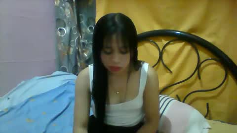 Snapshot of mimiyolove chatting on February 19, 10:23 am mimiyolove online show from February 19, 10:23 am