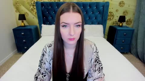 Snapshot of minchelskatrina chatting on January 2, 10:16 am minchelskatrina online show from January 2, 10:16 am
