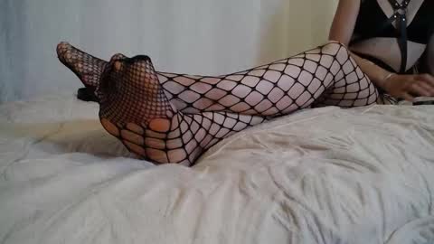 mindyourmanners_ online show from October 19, 2:57 am