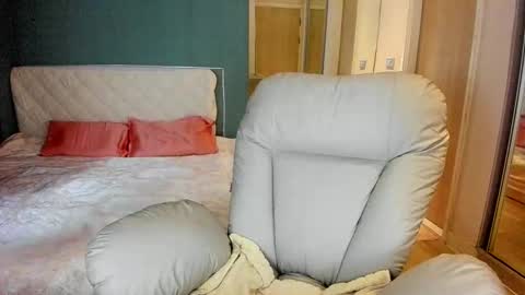 Minerva online show from December 5, 3:24 pm