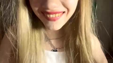 Amelia online show from November 27, 4:54 pm