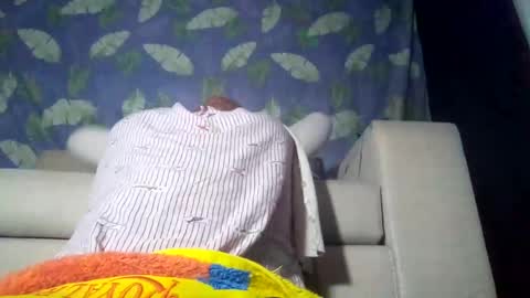Snapshot of minie4tina chatting on December 22, 3:11 am Minie4Tina online show from December 22, 3:11 am