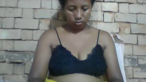 Snapshot of minie4tina chatting on January 22, 6:42 am Minie4Tina online show from January 22, 6:42 am