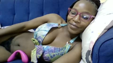 minlavine online show from July 1, 12:59 pm