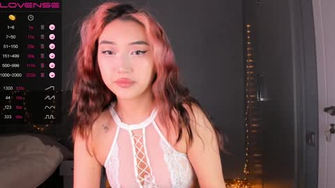 minnie_jin online show from December 14, 2:21 pm