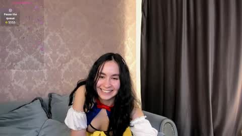 Minnie online show from March 27, 8:26 am