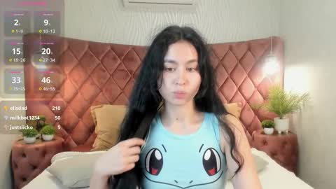 Snapshot of minniiemile chatting on October 5, 11:26 am Minnie online show from October 5, 11:26 am