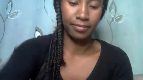 minouch211907 online show from April 21, 12:14 am