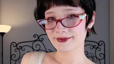 Olivia online show from October 12, 5:37 pm